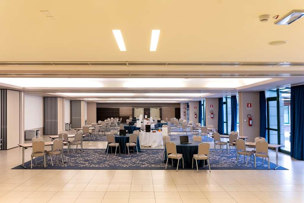 Doubletree By Hilton Milan Malpensa Solbiate Olona Hotel Kemudahan gambar