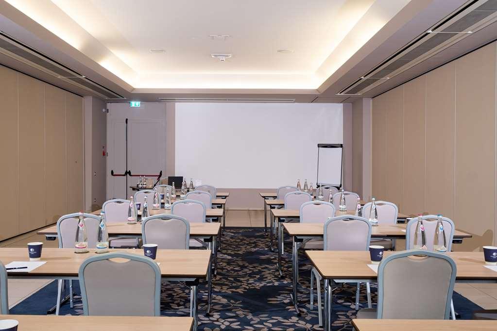 Doubletree By Hilton Milan Malpensa Solbiate Olona Hotel Kemudahan gambar