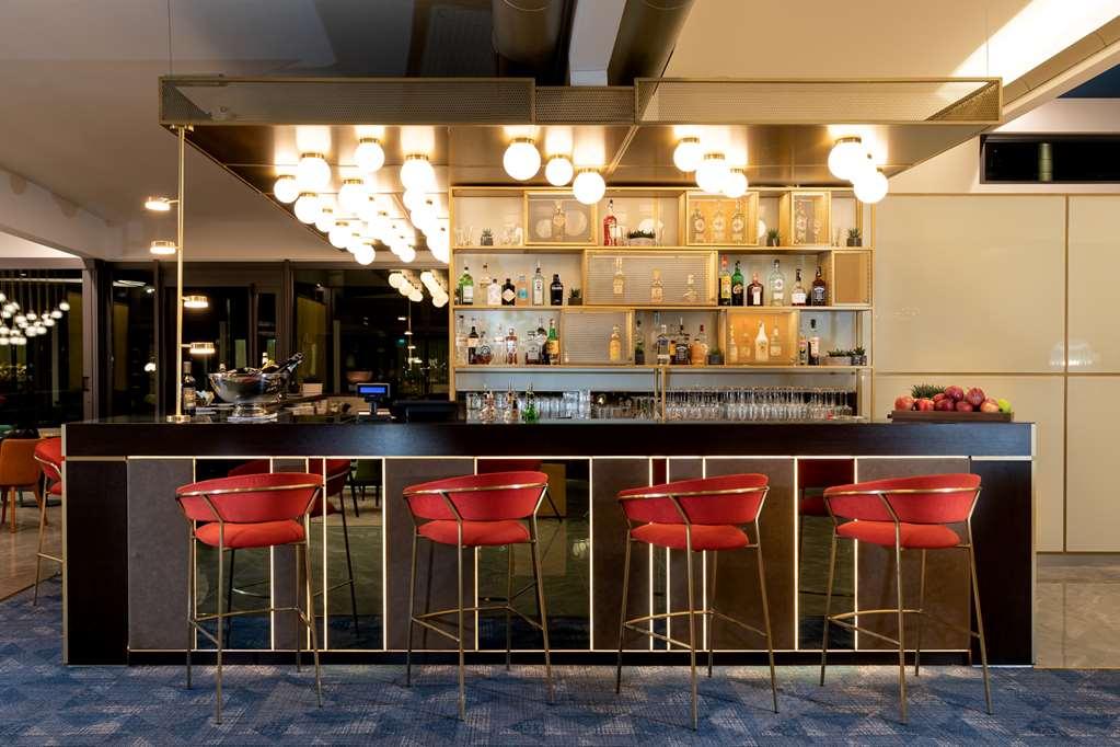 Doubletree By Hilton Milan Malpensa Solbiate Olona Hotel Restoran gambar