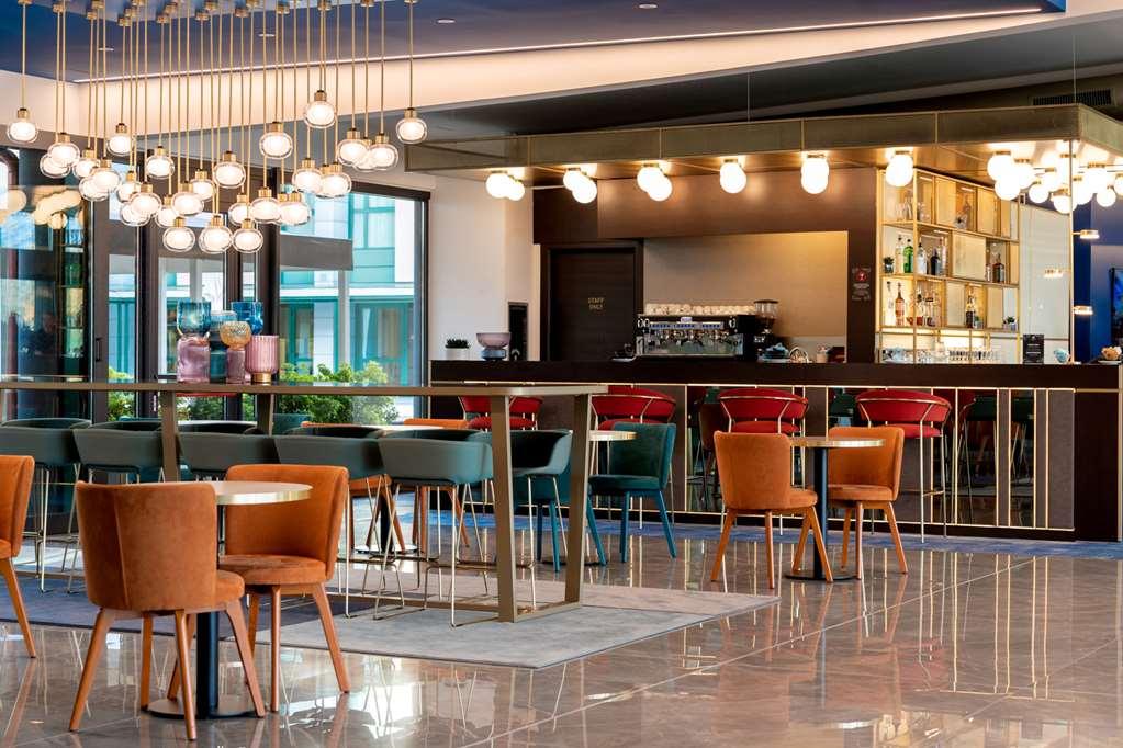 Doubletree By Hilton Milan Malpensa Solbiate Olona Hotel Restoran gambar